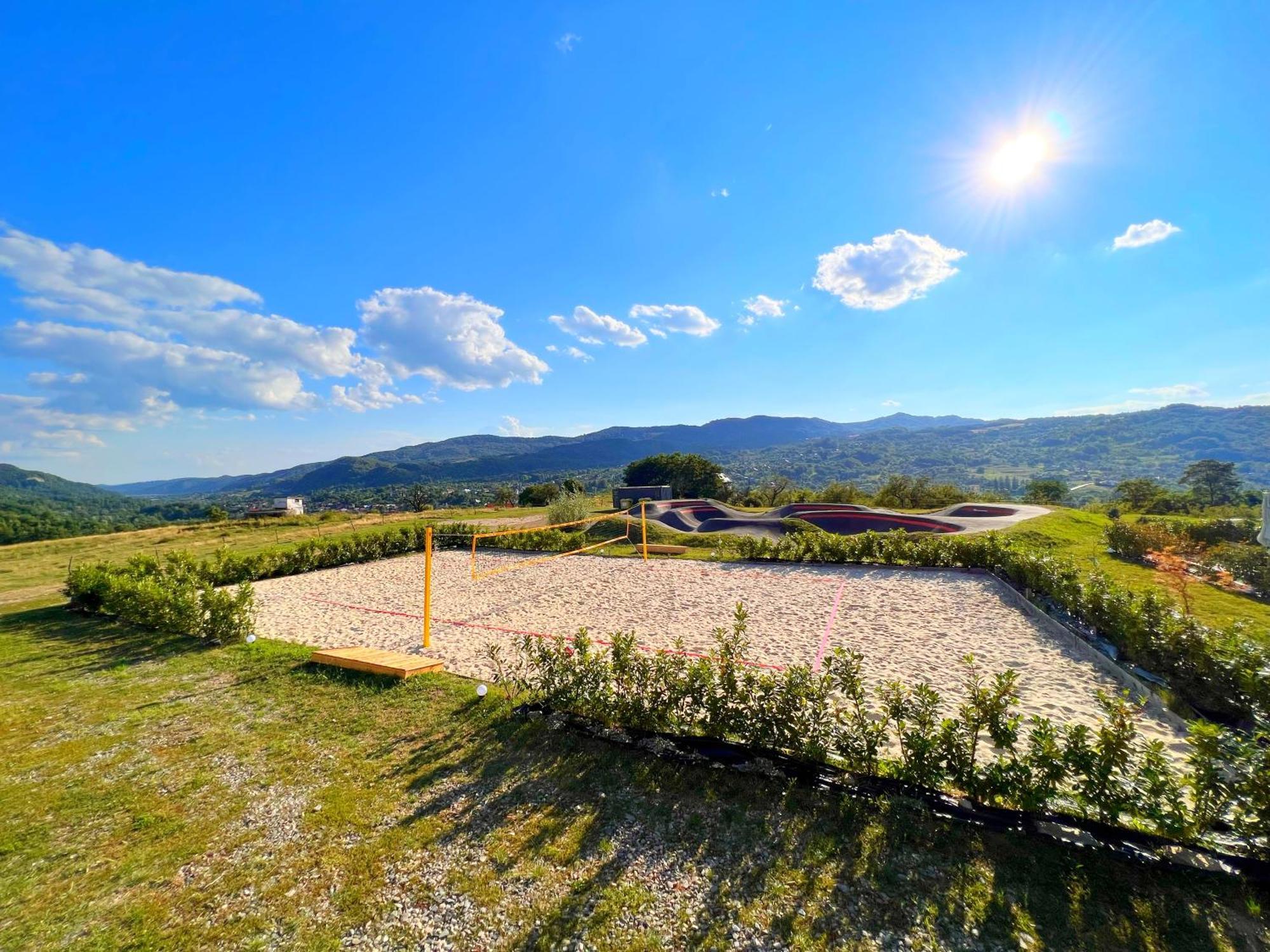 Flandra Glamping Hotel Corbeni Exterior photo
